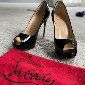 Black Christian Louboutin Pumps, 38.5